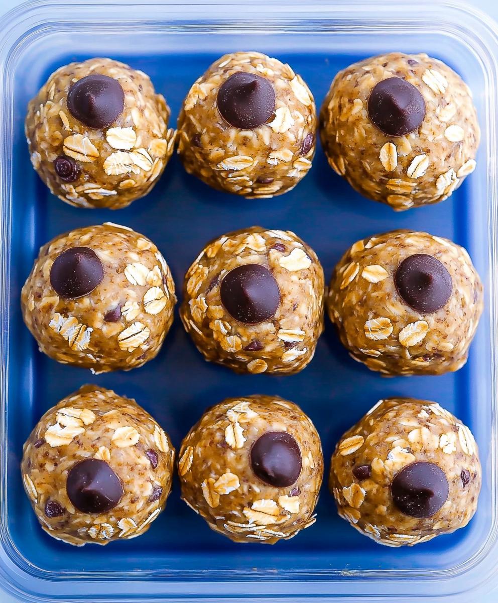 Healthy Oatmeal Energy Balls Recipe