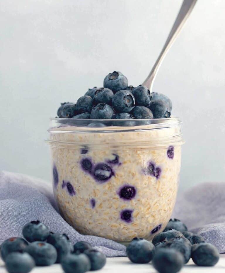 Blueberry Overnight Oats Recipe